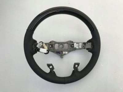 Lancia Thema / Chrysler 300 Steering Wheel